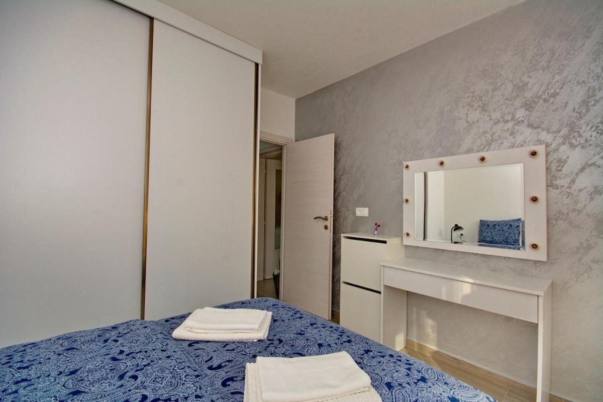 Apartment Lola - New, Located, Elegant & Super Tidy Kotor